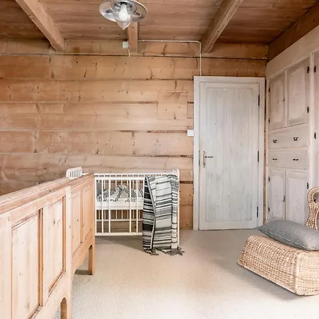 샬레 Zakoznami-willa Elinek *